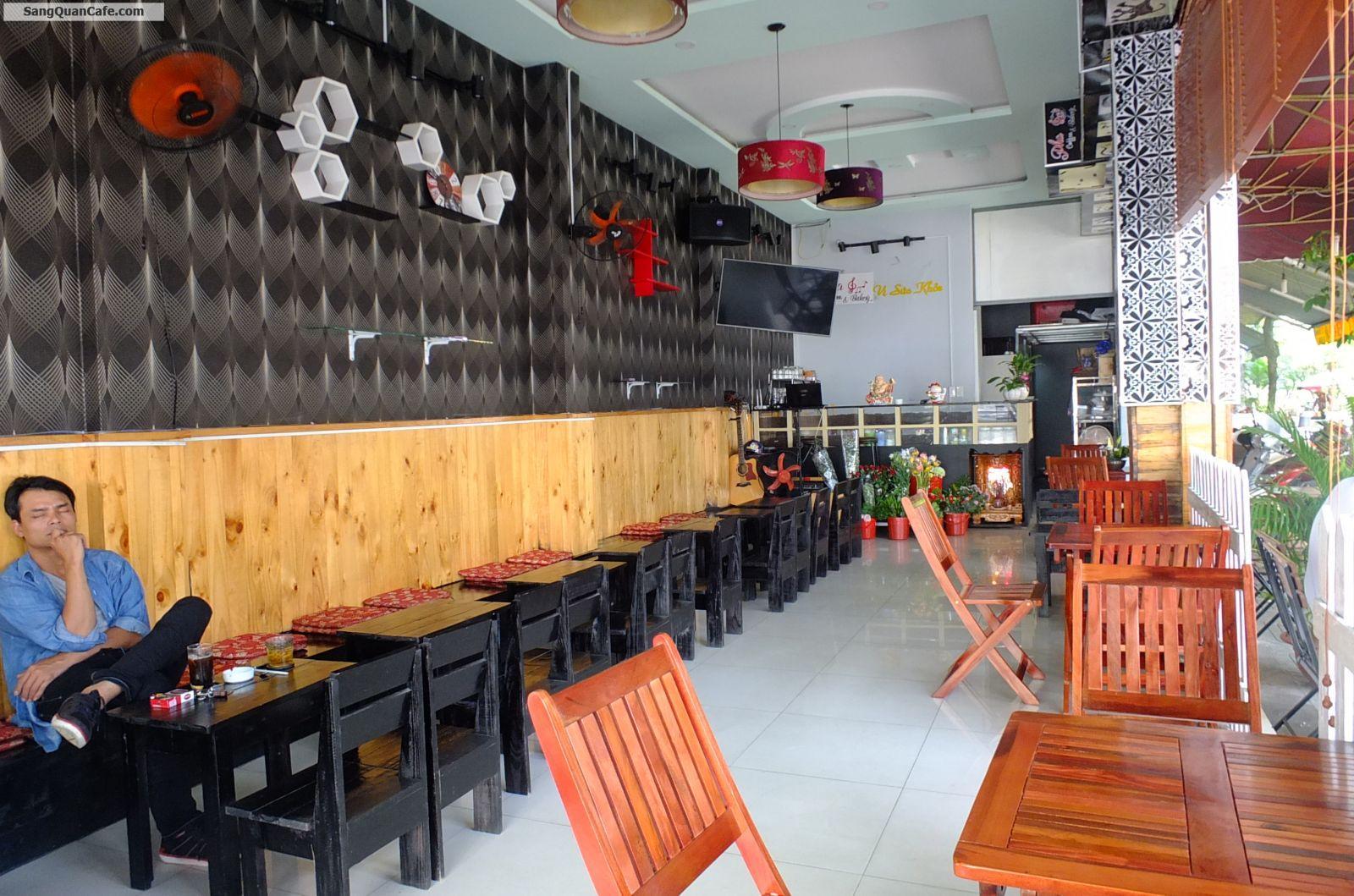 Sang Quán Cafe Góc 2 Mặt Tiền quận Tân Phú