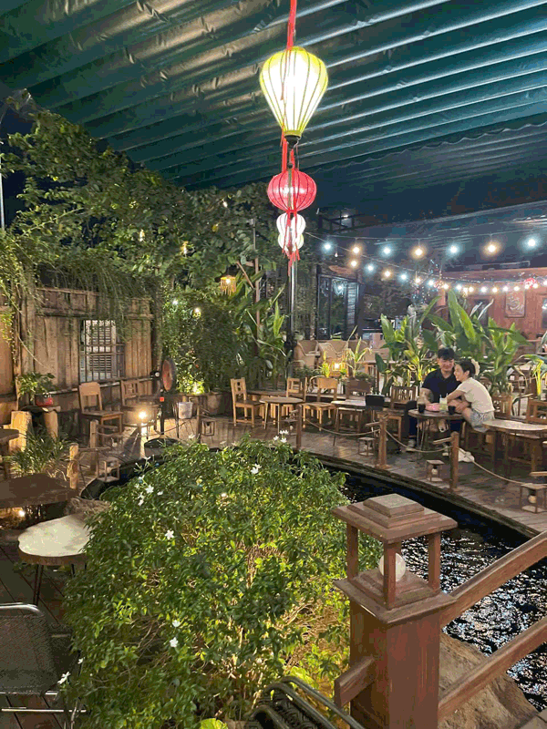 Sang quán cafe sân vườn siêu đẹp