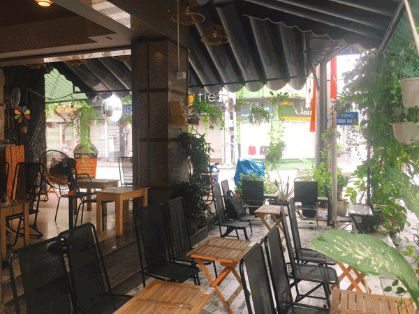 Sang quán cafe đẹp ngay góc ngã 4 đường Trương Vĩnh Ký