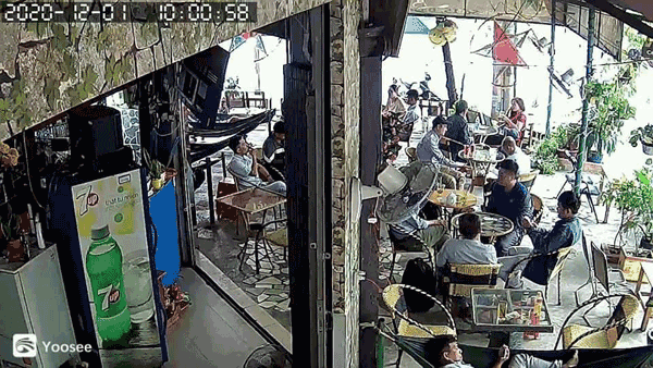 Sang Quán Cafe Góc 2 MT, 8m x 20m , có chỗ ở lai
