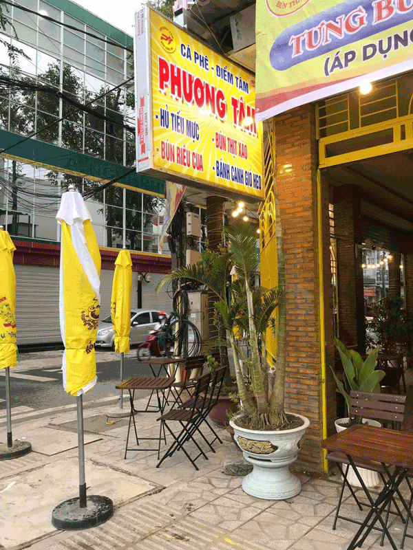 Sang quán cafe Ninh Kiều, Cần Thơ
