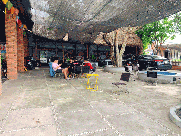 Sang Quán Cafe Sân Vườn 400 m2, Góc 2 MT Hóc Môn