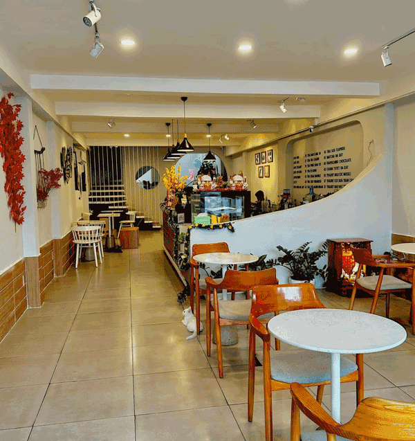 Sang nhanh quán coffee ở Huỳnh Tấn Phát, P.Tân Phú, Q7