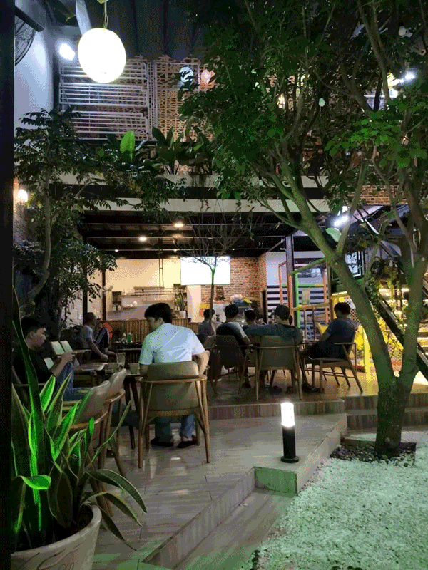 Sang lại 2 đến 3  quán cafe đã hoạt động 3-4 năm, tại Nha Trang