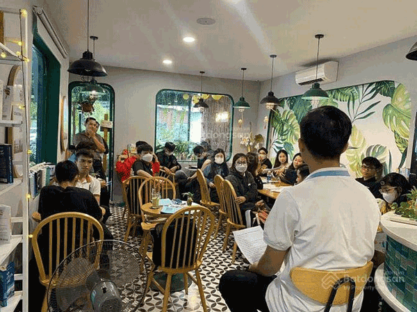 Sang quán cafe 3 góc MT đường Võ Oanh, Q. Bình Thạnh