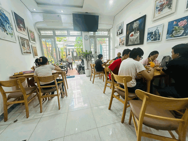 Sang quán caffe tại Quận 7