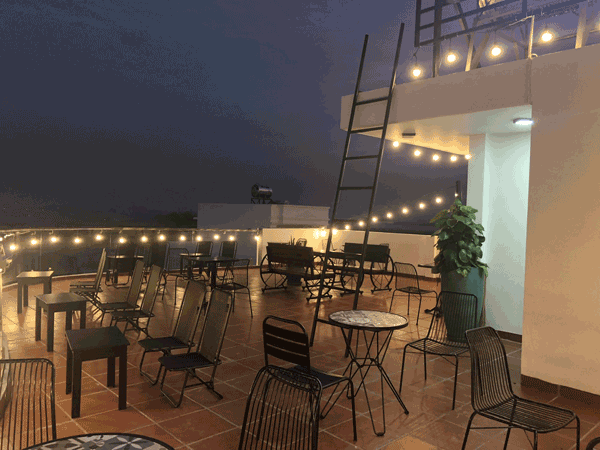 CẦN SANG NHƯỢNG QUÁN CÀ PHÊ GẠCH ROOFTOP - BÌNH CHÁNH