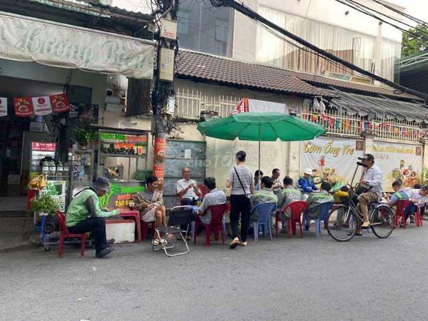 Sang quán cafe Mặt bằng kinh doanh ăn nhanh - đồ uống Tại Quận 1