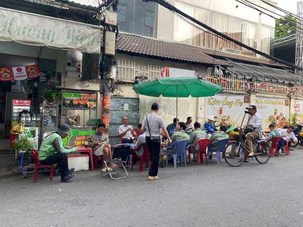 Sang quán cafe Mặt bằng kinh doanh ăn nhanh - đồ uống Tại Quận 1