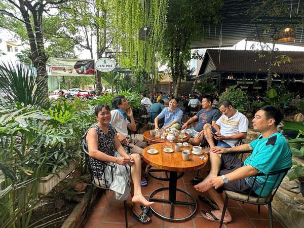 Sang quán cafe Khu Trung Tâm Dĩ An , Bình Dương