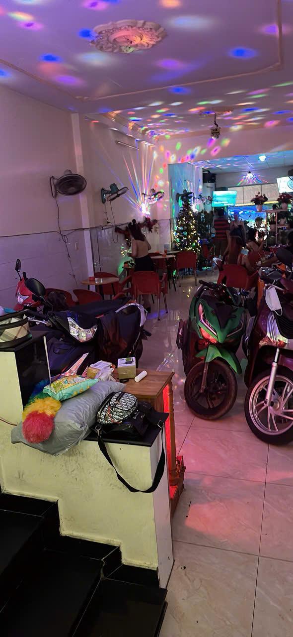 Cần sang quán cafe tiềm năng tại Quận Bình Tân