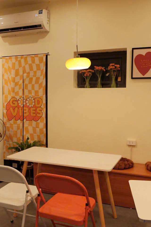 SANG NHƯỢNG QUÁN CAFE VỊ TRÍ SIÊU ĐẸP TẠI HÀ NỘI