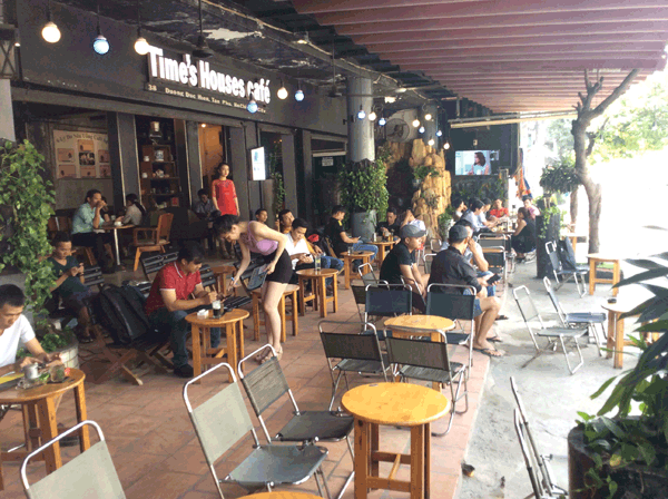 Cần sang quán cafe mặt bằng rộng giá rẻ Tây Thạnh, Tân Phú