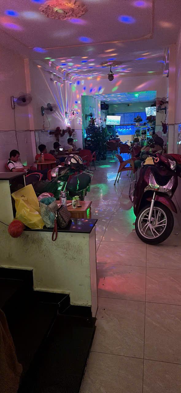 Cần sang quán cafe tiềm năng tại Quận Bình Tân