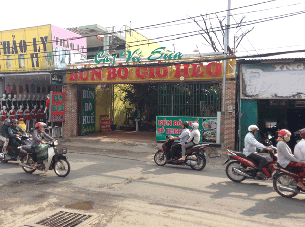 Sang quán cafe và quán ăn mặt tiền Phan Văn Hớn