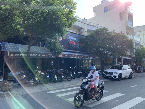Sang gấp quán cafe không người trông coi quận Tân Phú