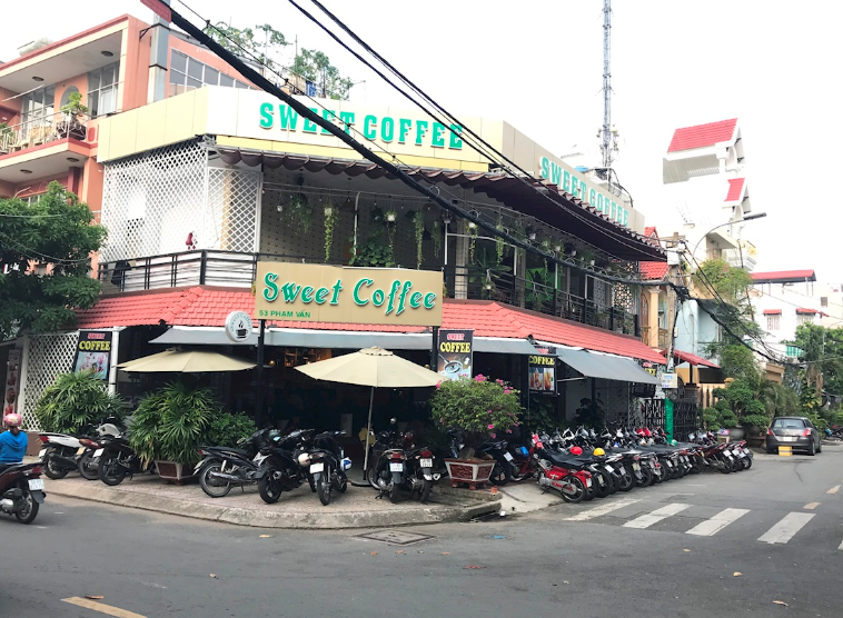 Sang gấp quán cafe lớn mặt tiền đường Phạm Vấn