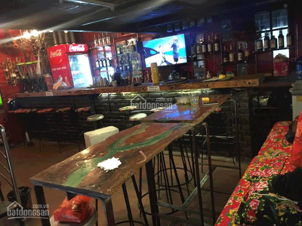Sang nhượng quán Bar - PUB Tại Phố Hoàng Cầu, Hà Nội