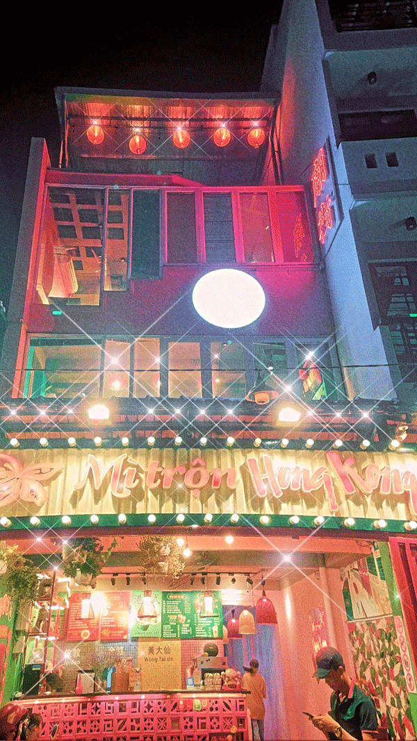 Sang quán ăn kết hợp cà phê phong cách Hong Kong.