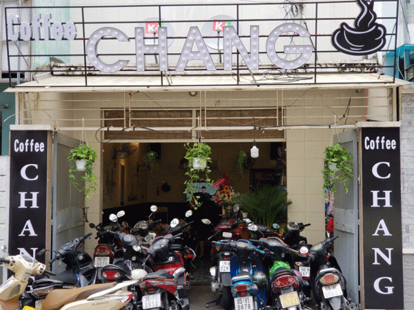Sang quán cà phê Quận Tân Bình