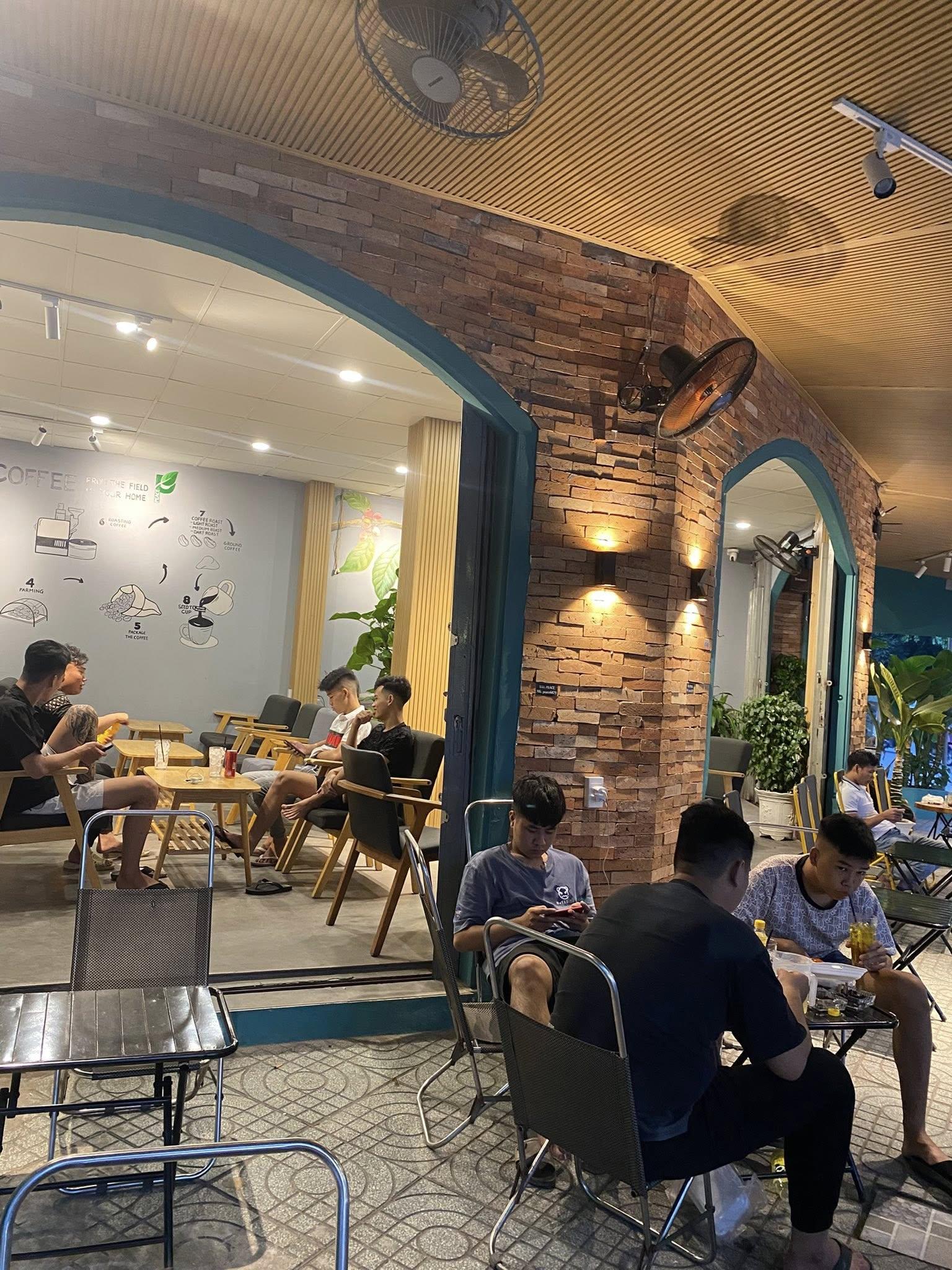 Sang quán cà phê tâm huyết,  vị trí đẹp, góc 2 mặt tiền Tại Tân Phú