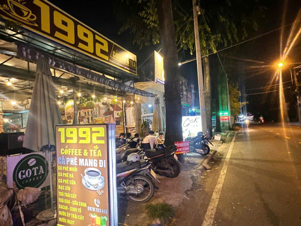 Sáng quán cafe 1992 Tại MT đường lớn Tp Thủ Đức