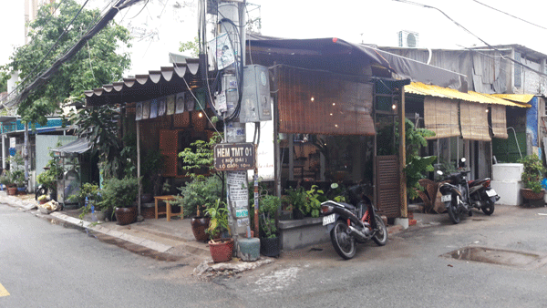 sang-quan-cafe--kem-tu-chon-2-mat-tien-duong-ha-chuong-24662.gif