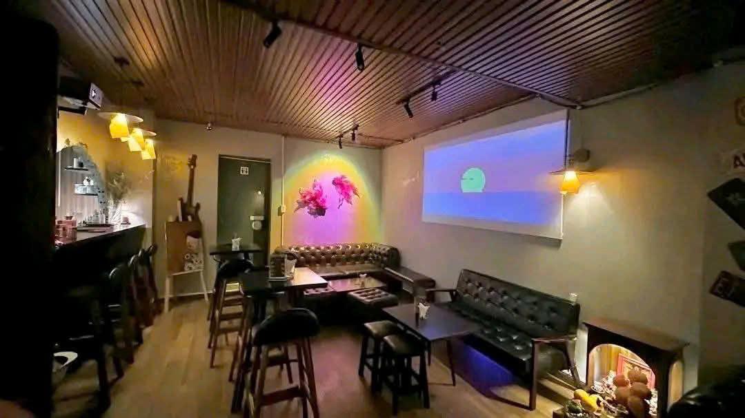 Sang quán cafe Bar-Cocktail đang hoạt động tốt