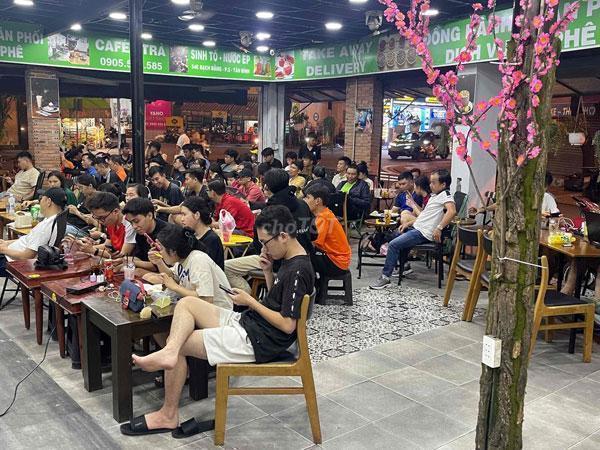 Sang quán cafe có tiếng sân bay TSN Quận Tân Bình