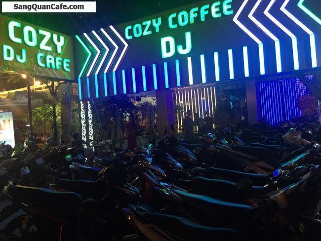 quán cafe nhạc dj