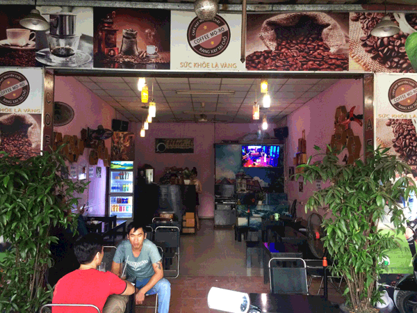 Sang quán Cafe Đông Khách , MT Chế Lan Viên . Tân Phú