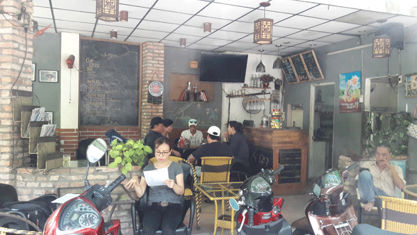 Sang quán cafe đông khách mặt tiền Ngô Đức Kế