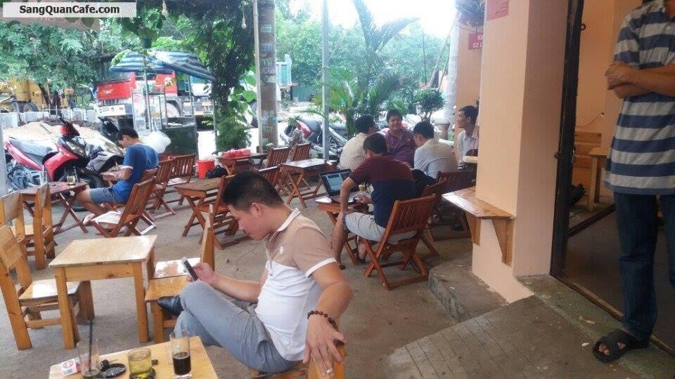 Sang quán cafe ghế gỗ 2 mặt tiền quận Tân Phú