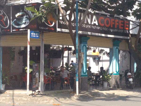 Sang quán cafe Ghế gỗ 221/ 40 Vườn Lài, Phú Thọ Hòa, Quận Tân Phú.
