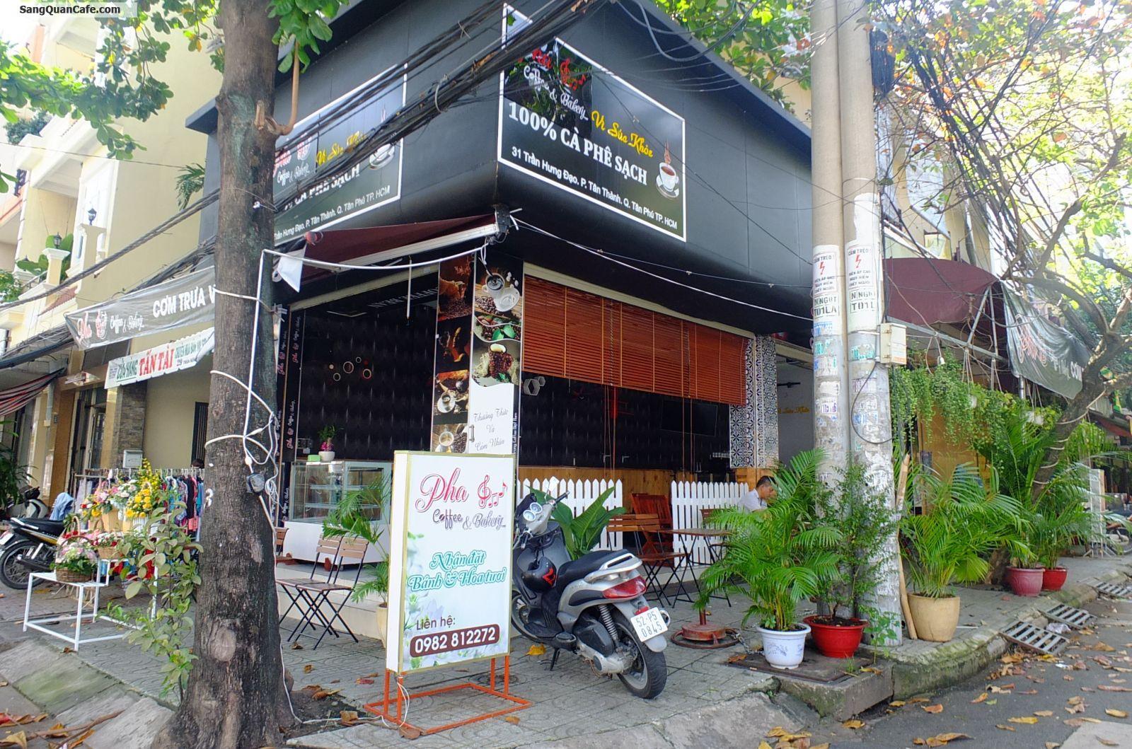 Sang Quán Cafe Góc 2 Mặt Tiền quận Tân Phú