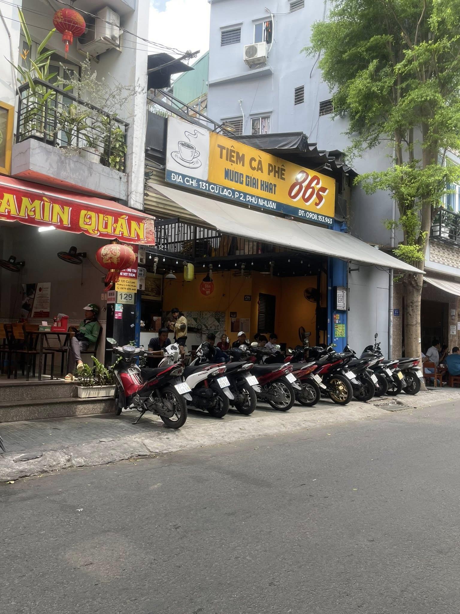 Sang quán cafe khu vực đắc địa tại Phú Nhuận