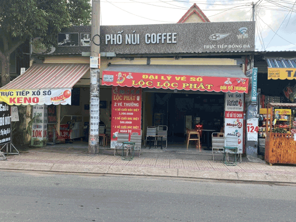 sang-quan-cafe-mb-doi-duong-dinh-hoi-quan-9-52340.gif