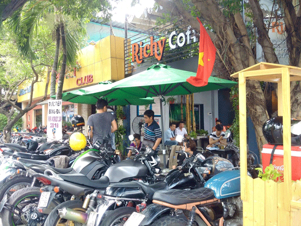 Sang quán cafe ngã 4 mặt tiền Mai Văn Vĩnh Quận 7