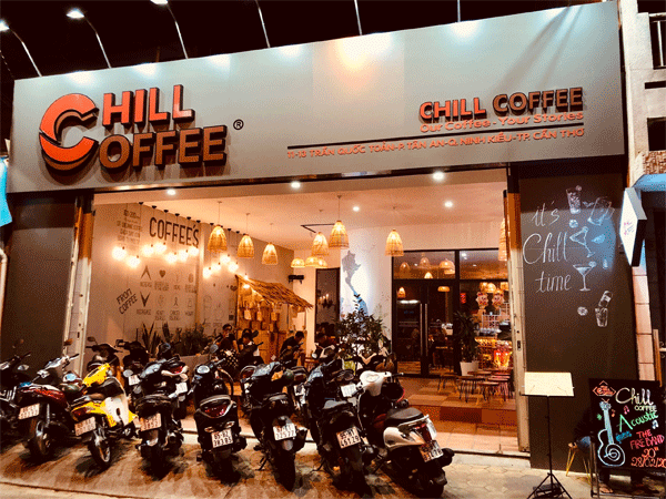 Sang quán Cafe ngay bến Ninh Kiều - Trên đường Trần Quốc Toản, Cần Thơ