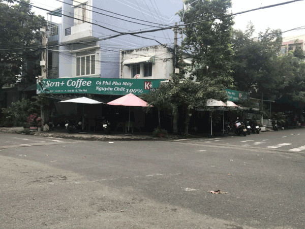 Sang quán cafe ngay góc ngã tư quận Tân Phú