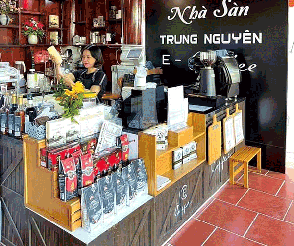 Sang Quán Cafe Nhà Sàn, nhà gỗ thương hiệu Trung Nguyên tại Long Thành