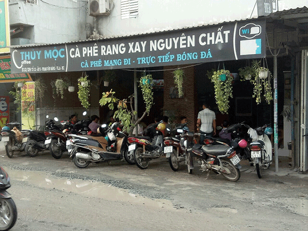 Sang quán cafe Phạm Văn Sáng, Bình Chánh