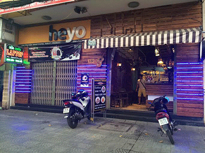Sang Quán Cafe Góc Ngã Ba - MB Đôi - Vỉa Hè 20m , MT 152 Bùi Thị Xuân , Q.1