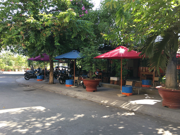 Sang quán cafe sân vườn 2 mặt tiền