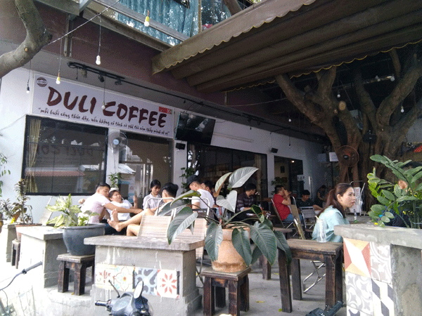 Sang quán cafe Sân vườn, Máy Lạnh Đường Lê Thúc Hoạch, Quận Tân Phú