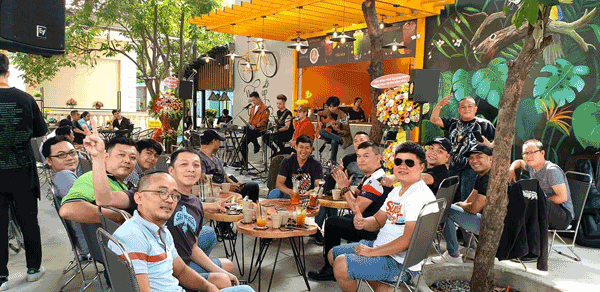 Sang Quán Cafe Sân Vườn rộng 1000 m2