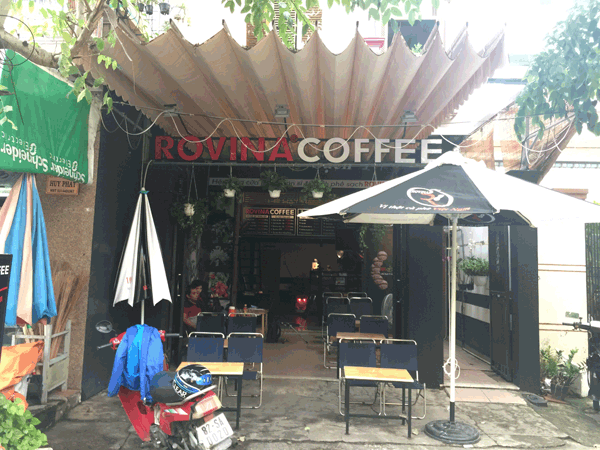 Sang quán cafe thương hiệu Rovina quận Tân Phú