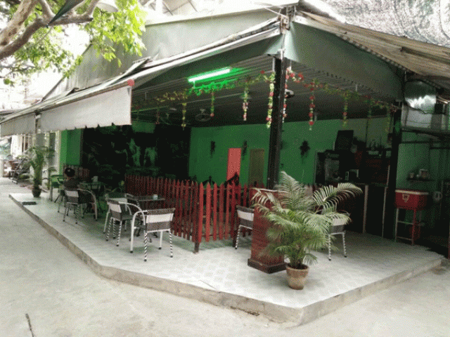 Sang quán cafe Võng đường Kha Vạn Cân