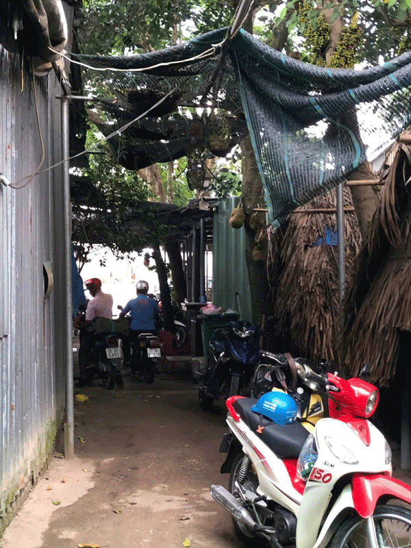 Sang quán cafe sân vườn thoáng mát Tại Bình Dương