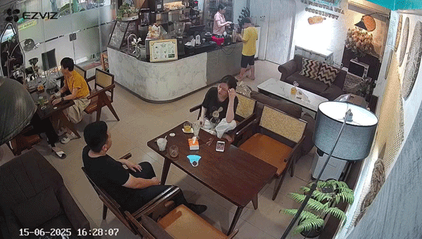 Sang nhượng quán cà phê Tại Hai Bà Trưng, Hà Nội